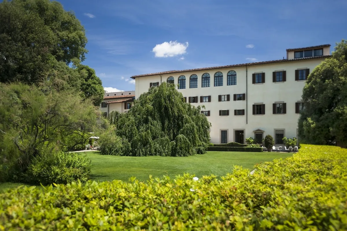 Four Seasons Florence Il Palagio exterior facade