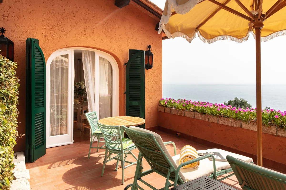 Il Pellicano restaurant dining terrace